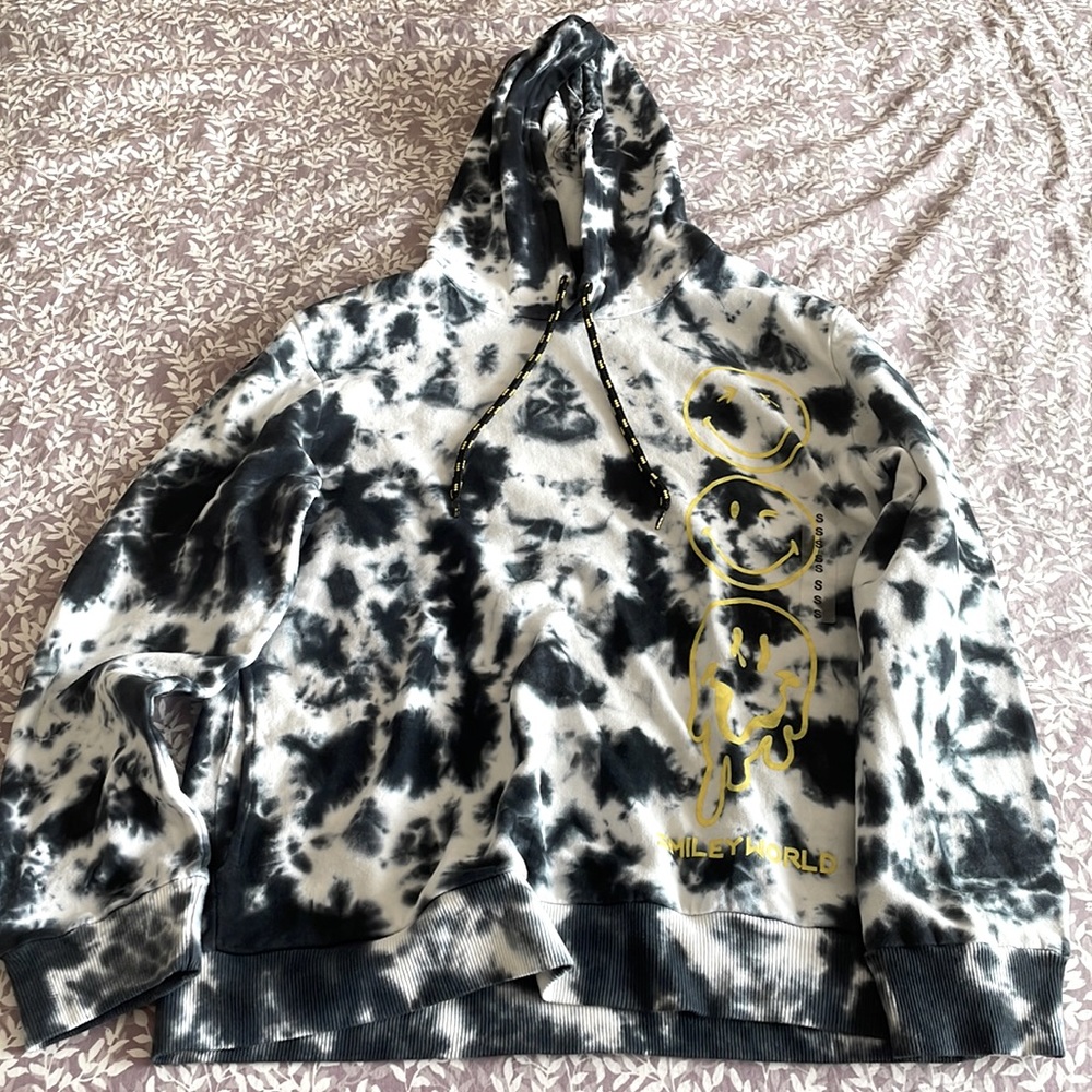 100% cotton Hoodie, Colors: Black, White, Yellow, Brand: Smiley World